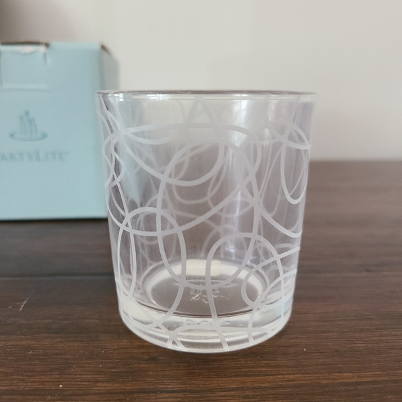 NOS NIB PartyLite Circles Frosted White Glass Spiral Design Votive Candle Holder - Picture 3 of 9